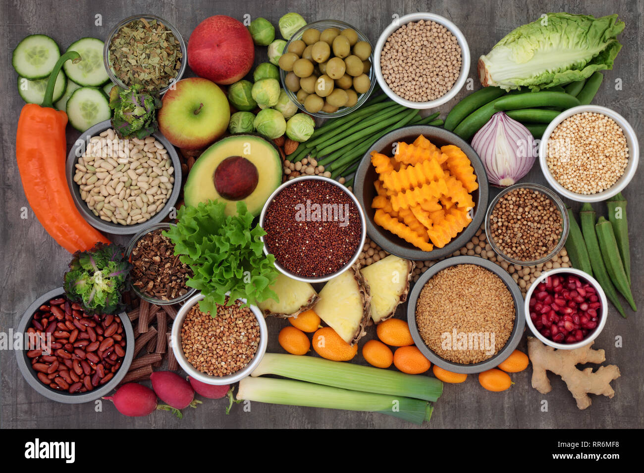 Dandelion top root hires stock photography and images Alamy