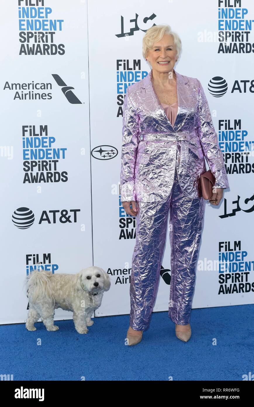 Glenn Close and her dog Pip arrive at the Film Independent Spirit