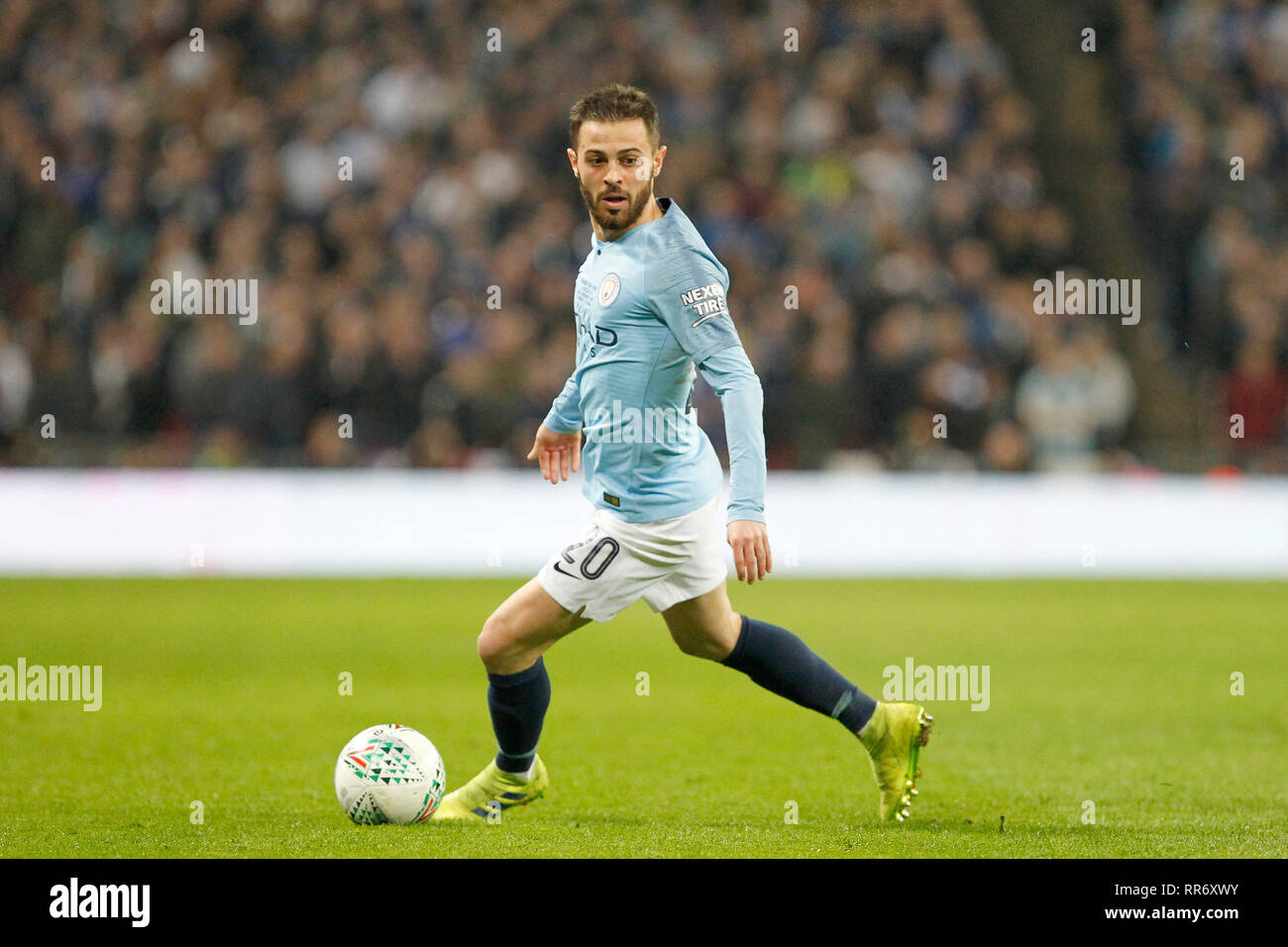 September 12, 2021, London, United Kingdom. The emblem of the Chelsea F.C.  football club on the background of a modern stadium Stock Photo - Alamy