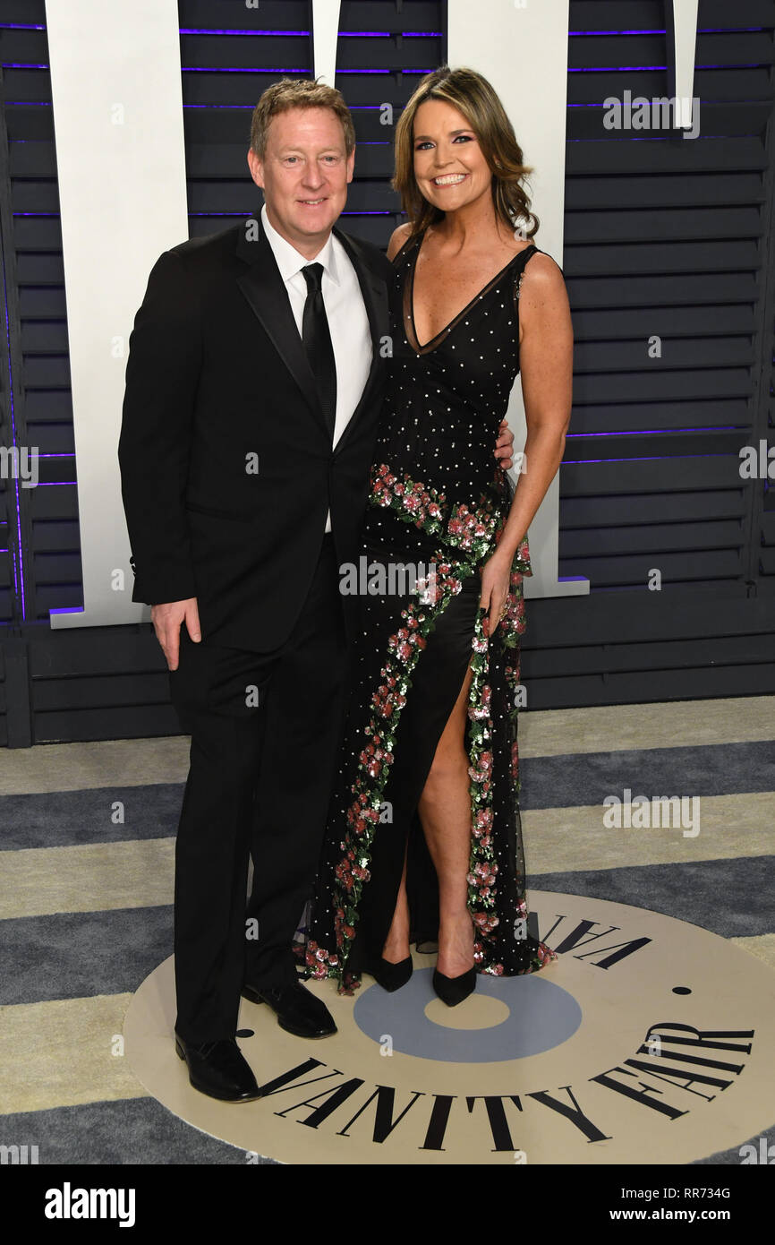 savannah guthrie oscar dress
