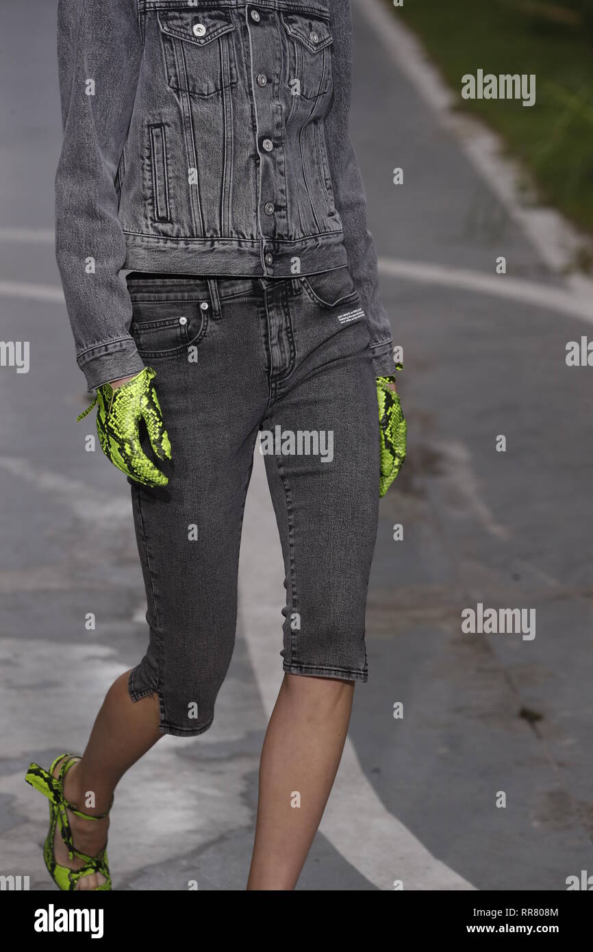 PARIS, FRANCE - SEPTEMBER 27: Aivita Muze walks the runway during the Off-White show as part of Paris Fashion Week Womenswear Spring/Summer 2019. Stock Photo