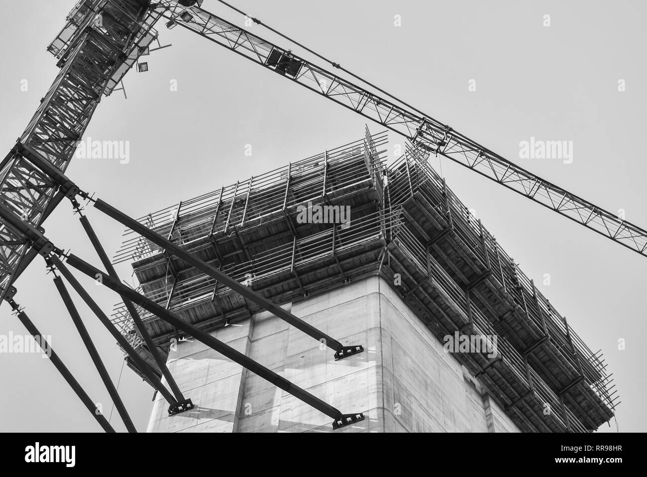 View construction site crane Black and White Stock Photos & Images - Alamy
