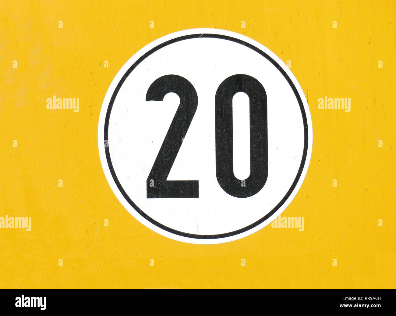 20 km h speed limit sign hi-res stock photography and images - Alamy