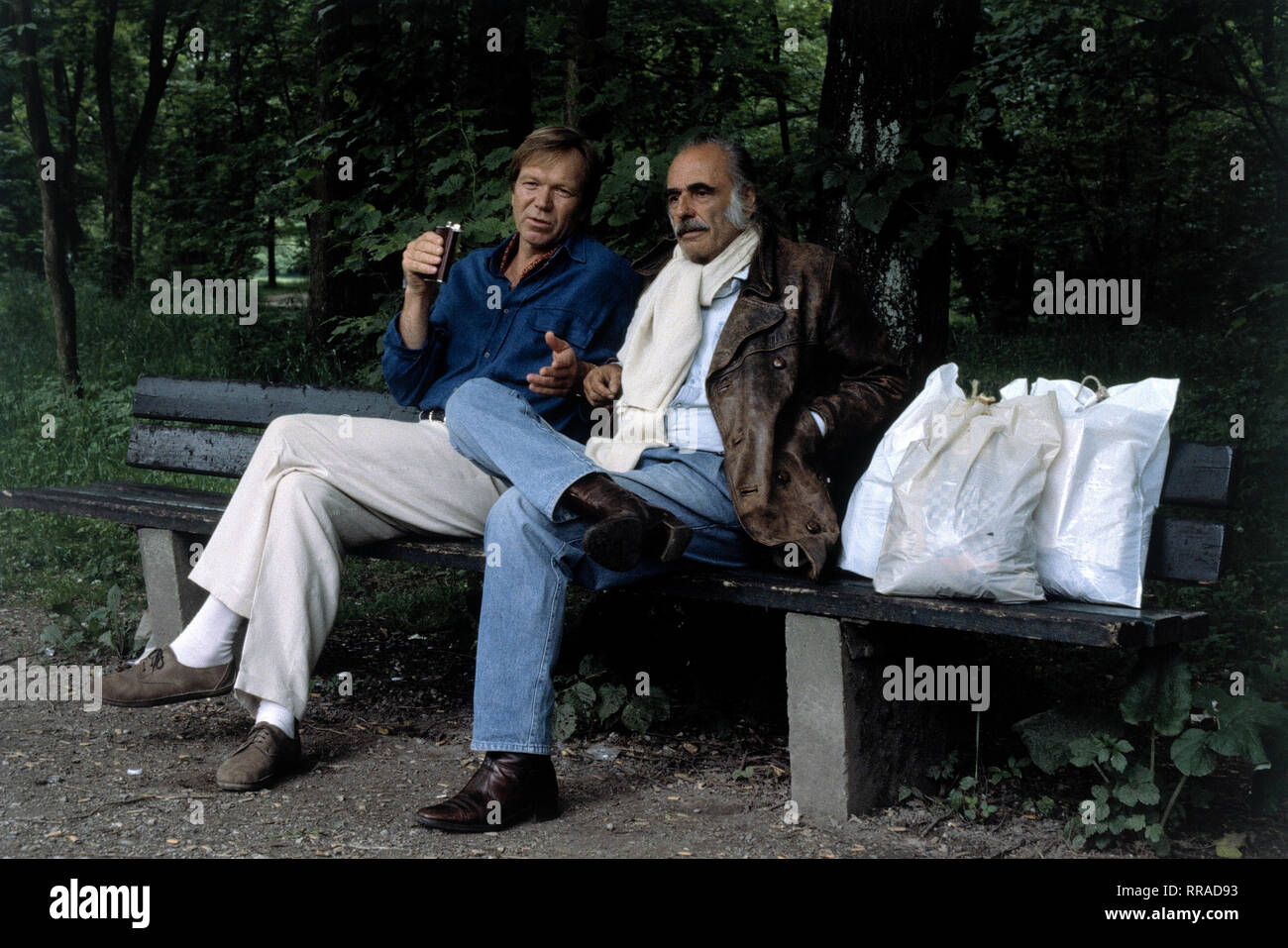 RÜDIGER KIRSCHSTEIN (Werner Busch), DIETRICH KERKY (Egon) EM / Film, Fernsehen, Kriminalfilm, Serie, 90er / Überschrift: SOKO 5113 / Deutschland 1996 Stock Photo