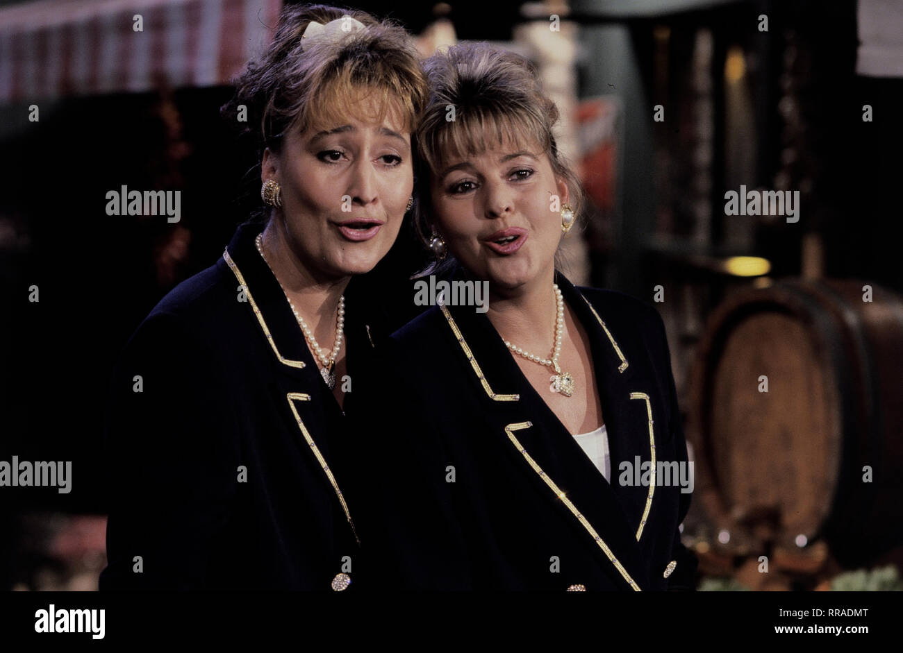 Gesangsduo Gitti Und Erika Aufritt In Der Volkstumlichen