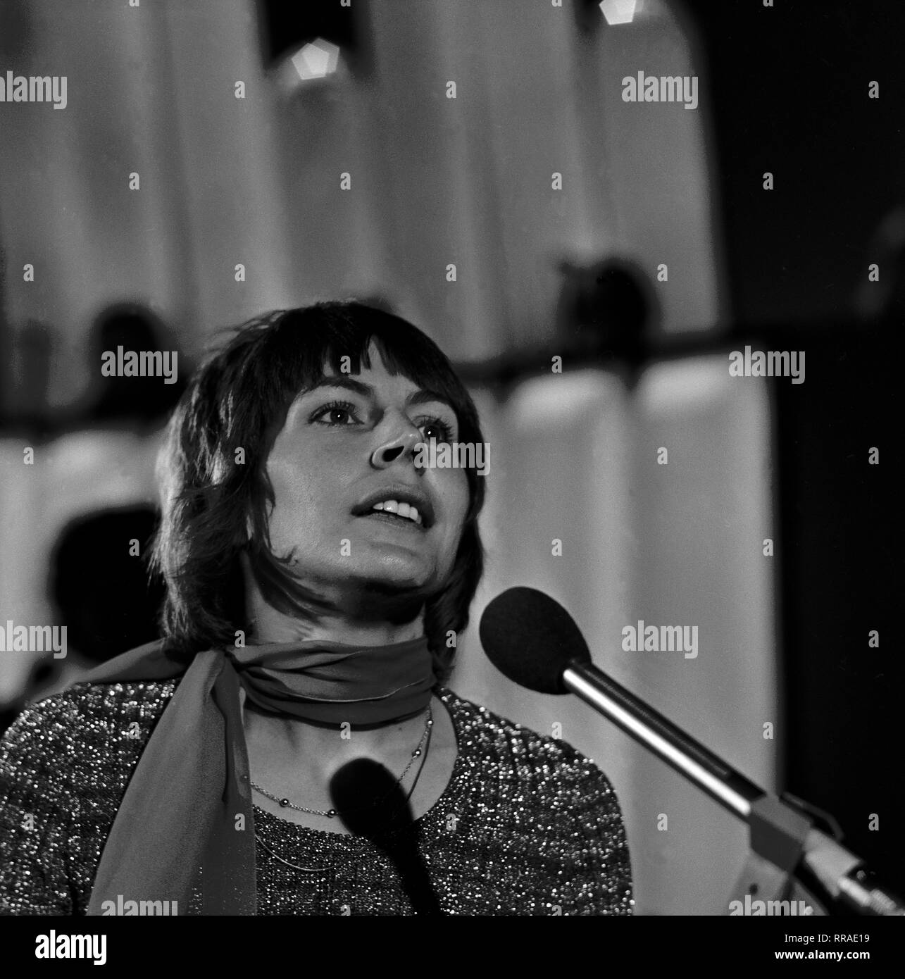 Helen reddy hi-res stock photography and images - Alamy