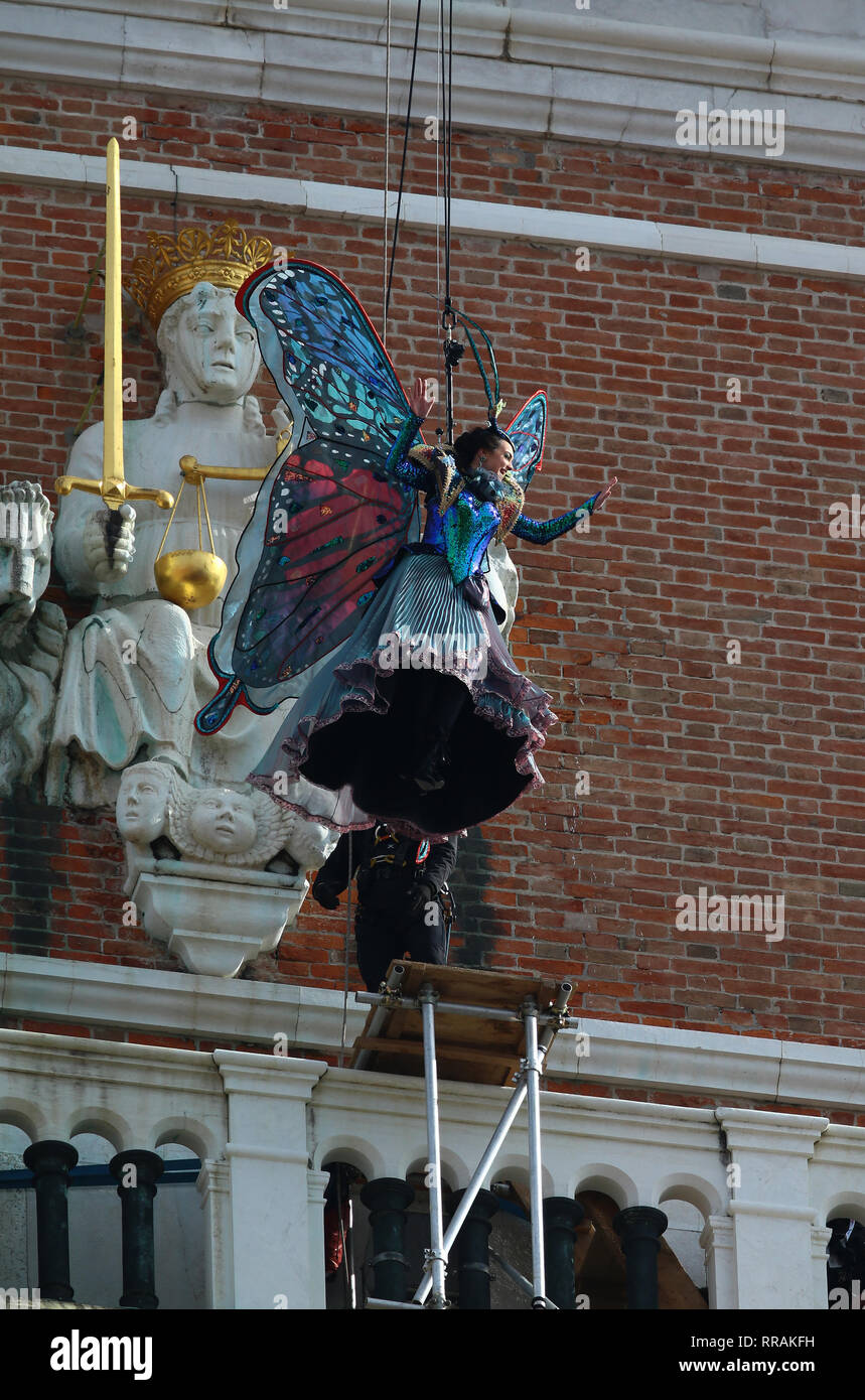 The exciting flight of the Angel of Carnival officially opens the Carnival celebrations in Piazza San Marco. Welcomed in the crowded parterre by the groups of historical reenactments in costume, it will melt the tension of the svolo in the embrace of the Doge and the audience, electrified by the spectacular show that always celebrates, even on national and international networks, the Venice Carnival. As usual, it will be the Maria winner of the 2018 Erika Chia Carnival to take on the role of the new Angel of the 2019 edition. Il Volo dell'Angelo will be preceded this year by the Flight of the  Stock Photo