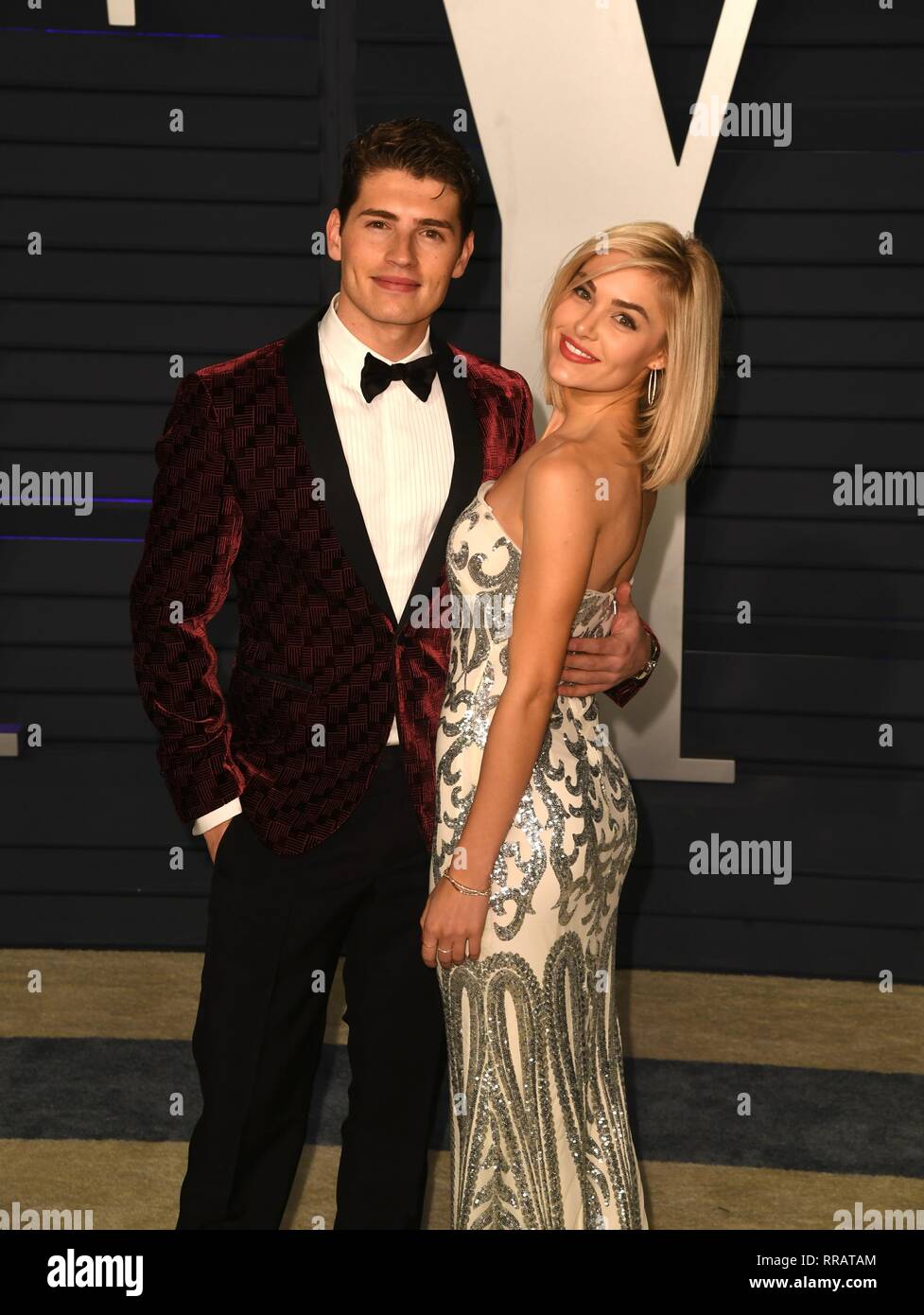 Los Angeles, USA. 24th Feb, 2019. LOS ANGELES, CA - FEBRUARY 24: Gregg Sulkin and Michelle Randolph at the Vanity Fair Oscar Party on February 24, 2019 in Los Angeles, California. Credit: Imagespace/Alamy Live News Stock Photo