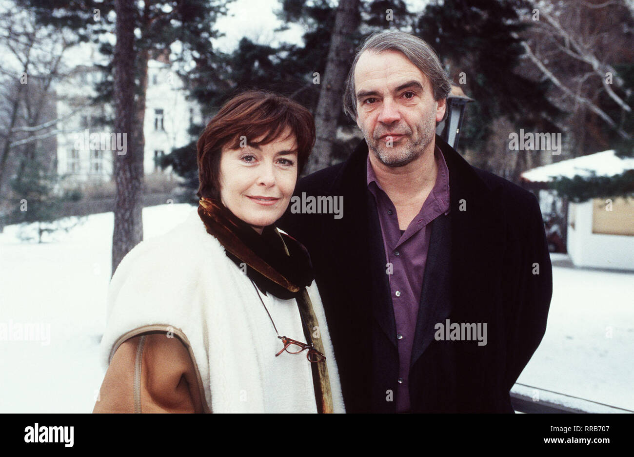 Folge: Nachwuchssorgen / Anna Marx (THEKLA CAROLA WIED) und Kommissar Peters (WALTER KREYE) ermitteln im Mordfall Salms... / EM / , 17DFAN3AUF / Überschrift: AUF EIGENE GEFAHR Stock Photo