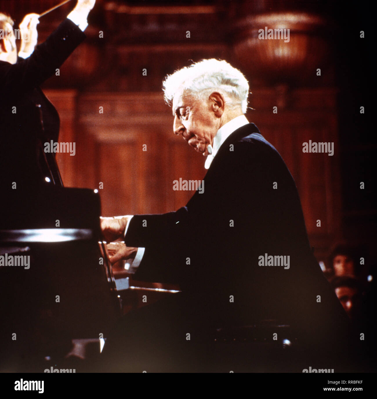 Arthur rubinstein hi-res stock photography and images - Alamy