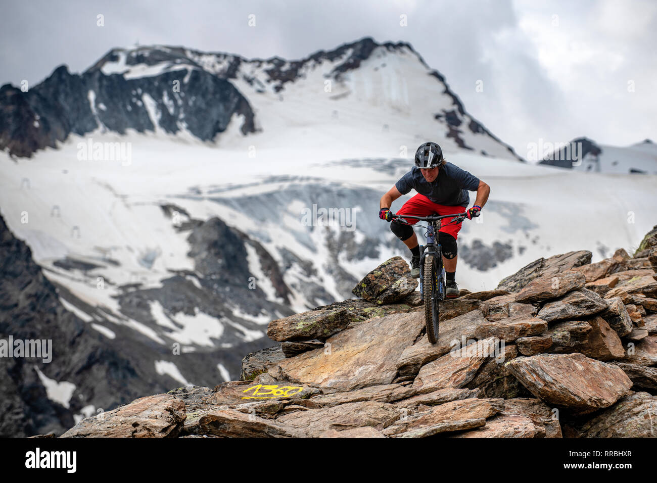 ski mountain bike