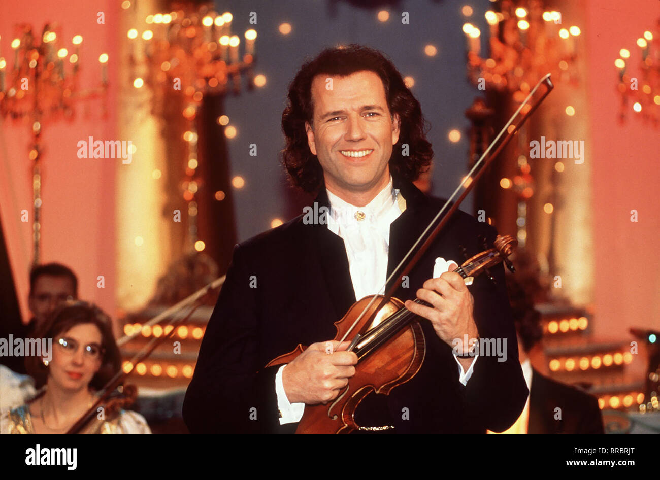 Mit ANDRE RIEU / Überschrift: ANDRE RIEU: SILVESTERKONZERT Stock Photo