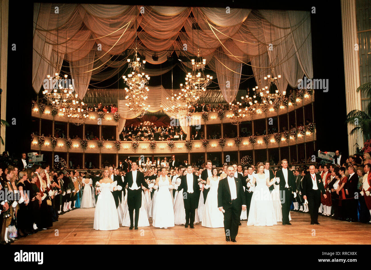 Wiener opernball hi-res stock photography and images - Alamy