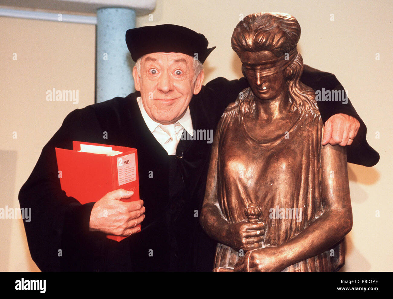 Dieter Hallervorden Sketch Scharf