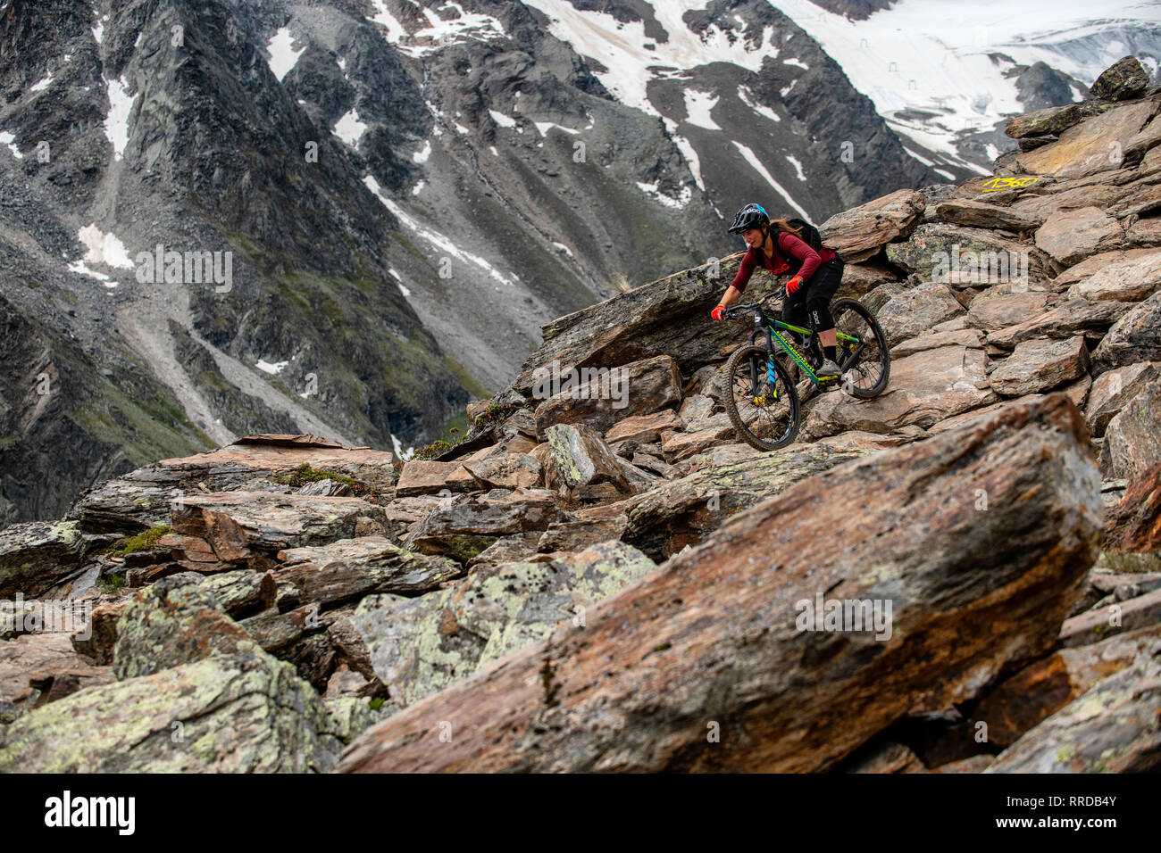 ski mountain bike