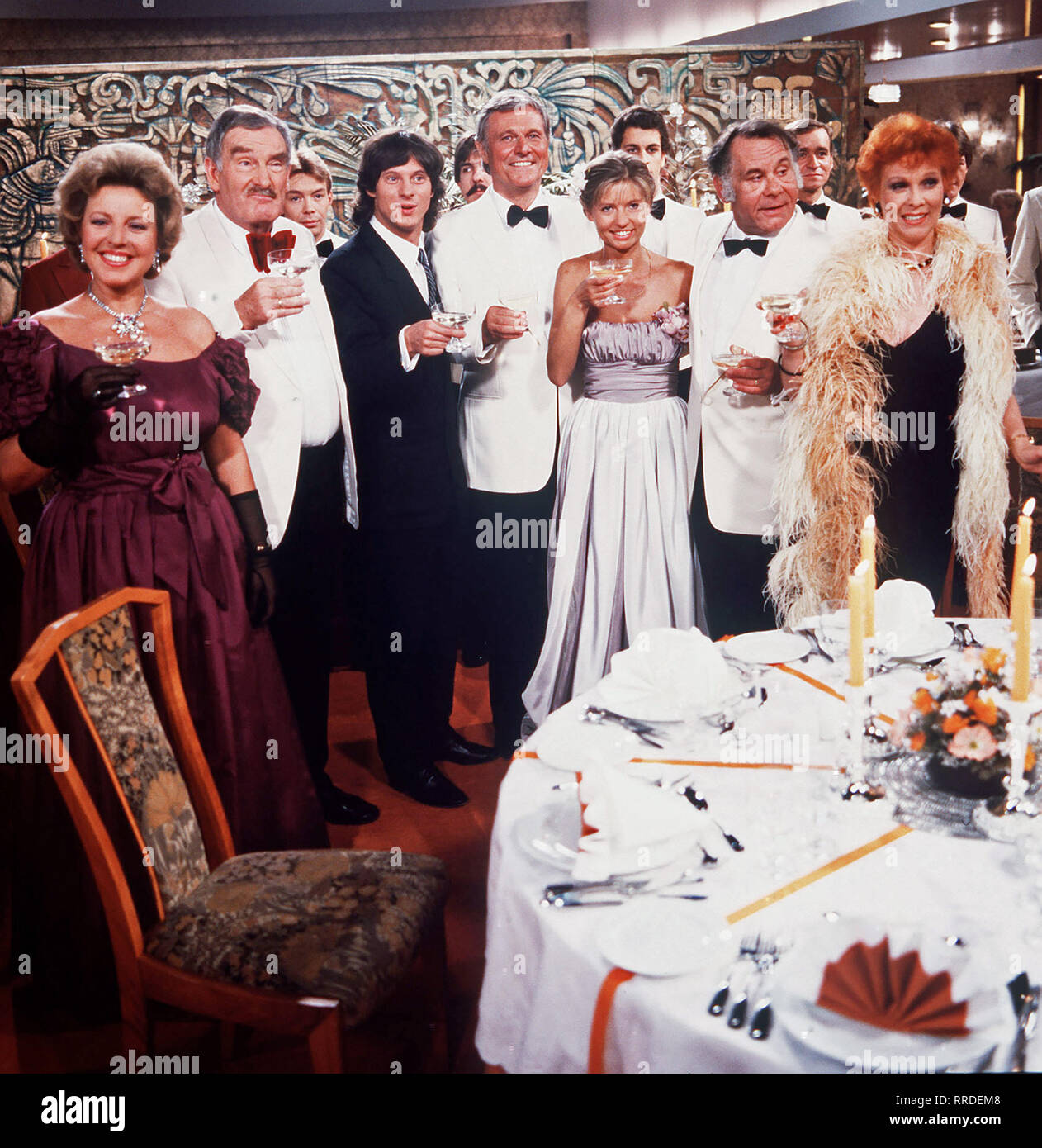 R hans hi-res stock photography and images - Page 9 - Alamy, image size:1262x1390