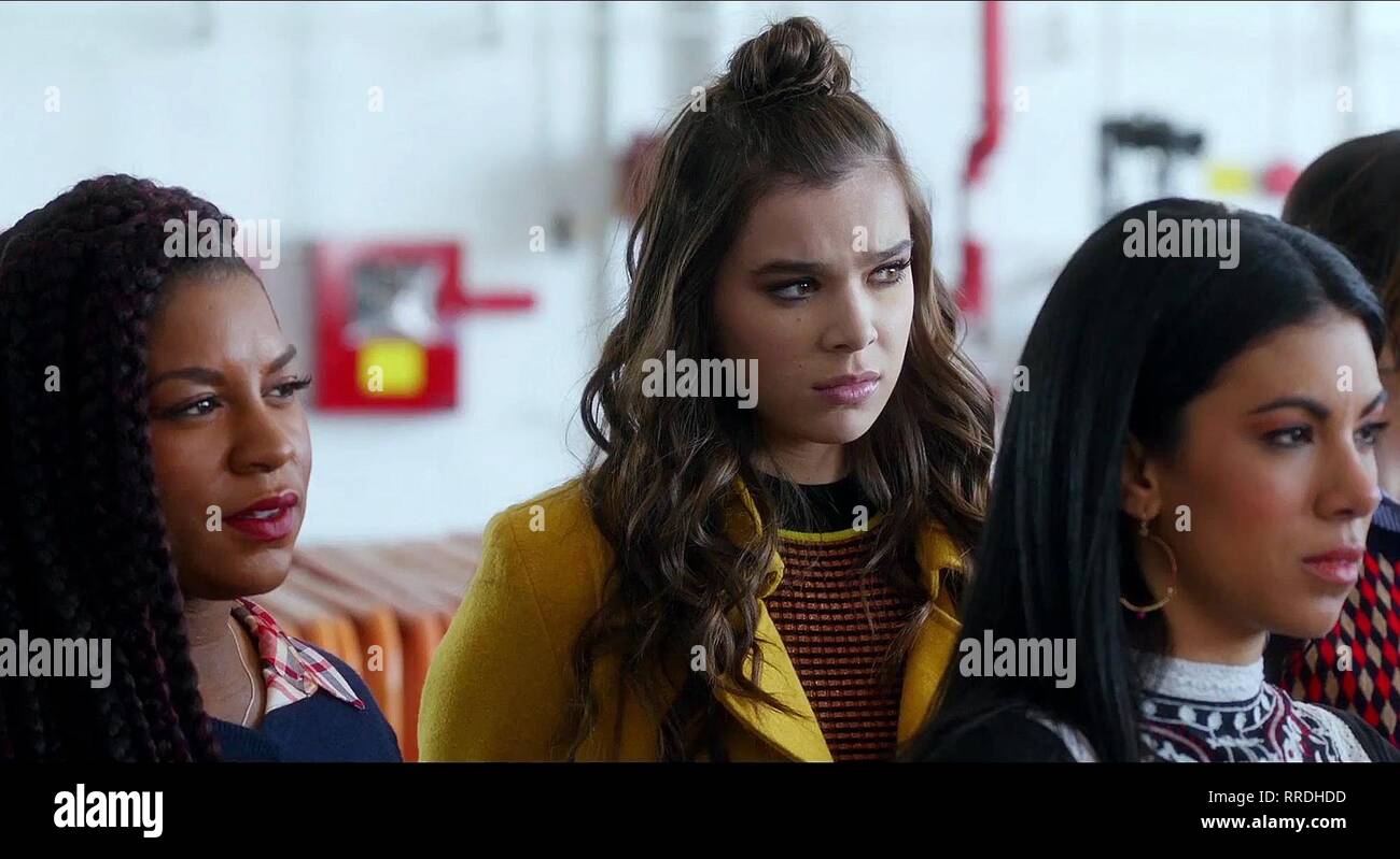 Hailee Steinfeld Pitch Perfect High Resolution Stock Photography and