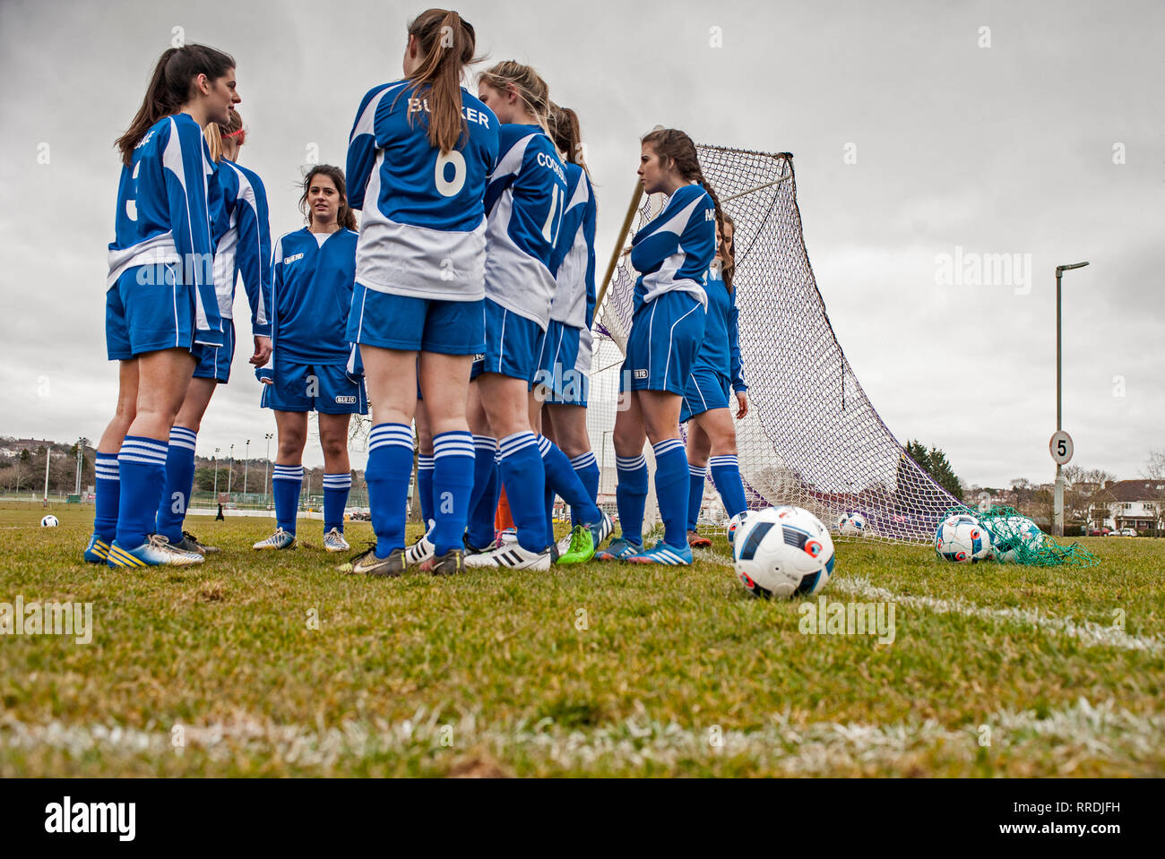 Soccer girls team hug hires stock photography and images Alamy