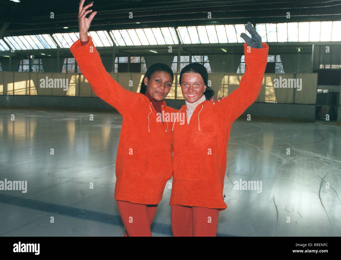 Edina Robinson Und Caroline Gulke Rtl Serie Hinter Gittern