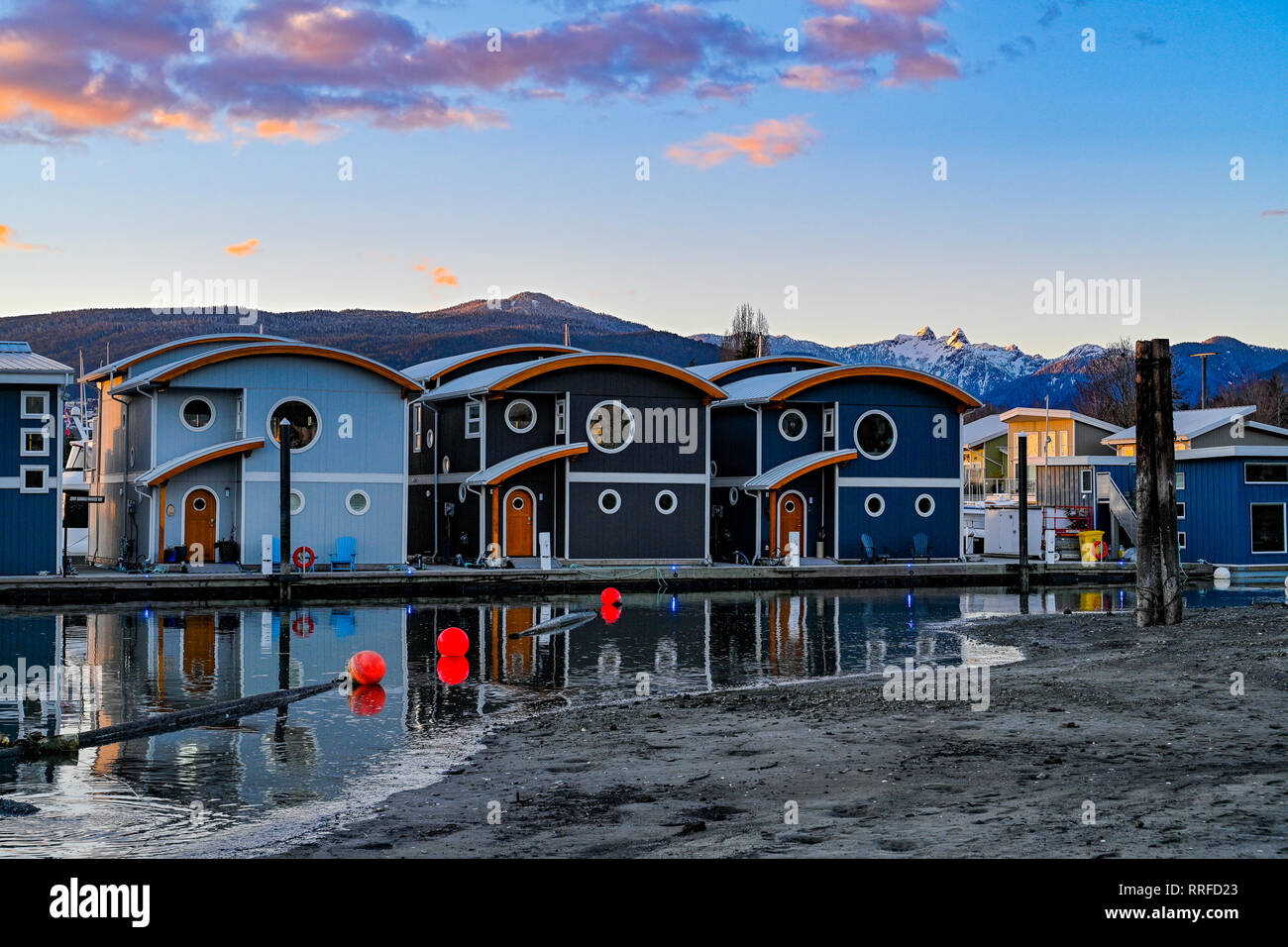 Float homes north vancouver hires stock photography and images Alamy
