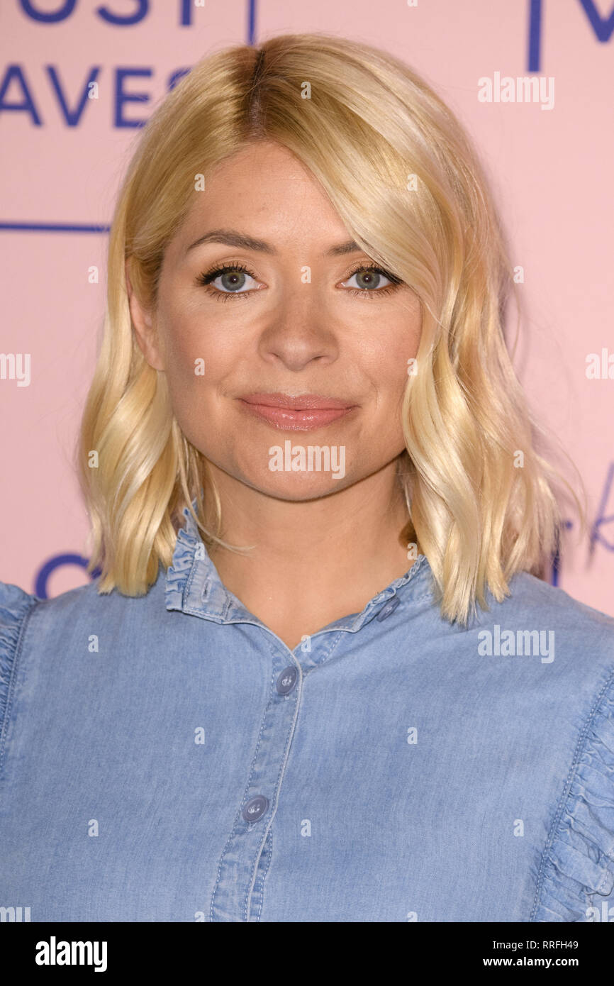 London, UK. 25th Feb, 2019. LONDON, UK. February 25, 2019: Holly Willoughby launches her 'Holly's Must Haves' denim range at M&S Westfield, London. Picture: Steve Vas/Featureflash Credit: Paul Smith/Alamy Live News Stock Photo