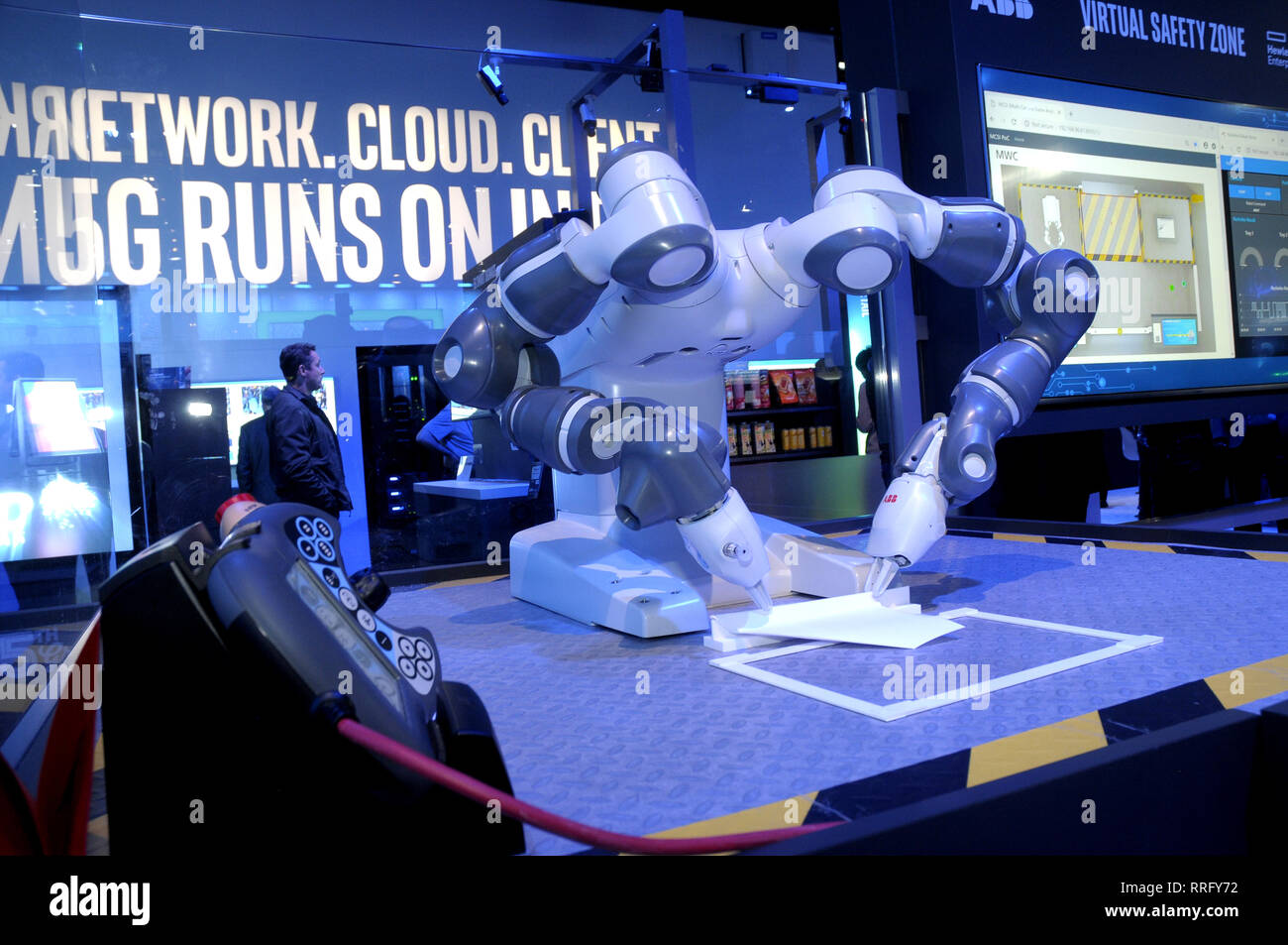 Robot mwc 2019 hi-res stock photography and images - Alamy