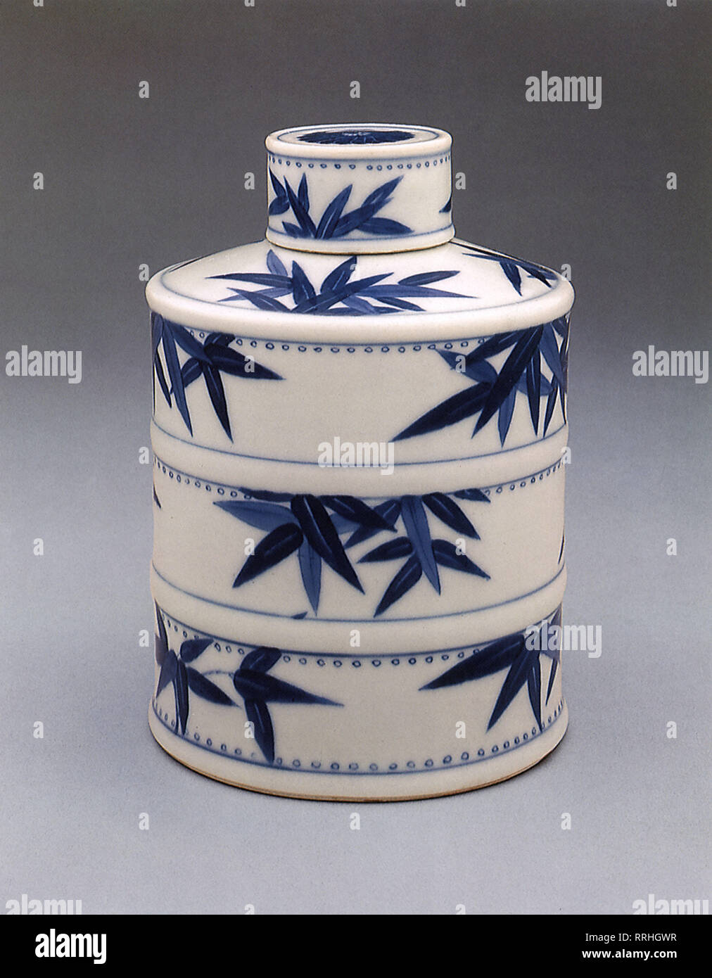 Porcelain Tea Caddy, Ch'ing Dynasty Stock Photo Alamy