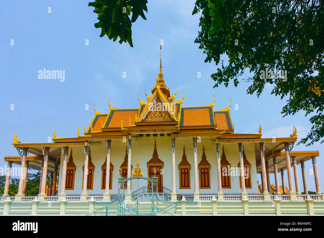 Wat preah keo morokat royal palace hi-res stock photography and images