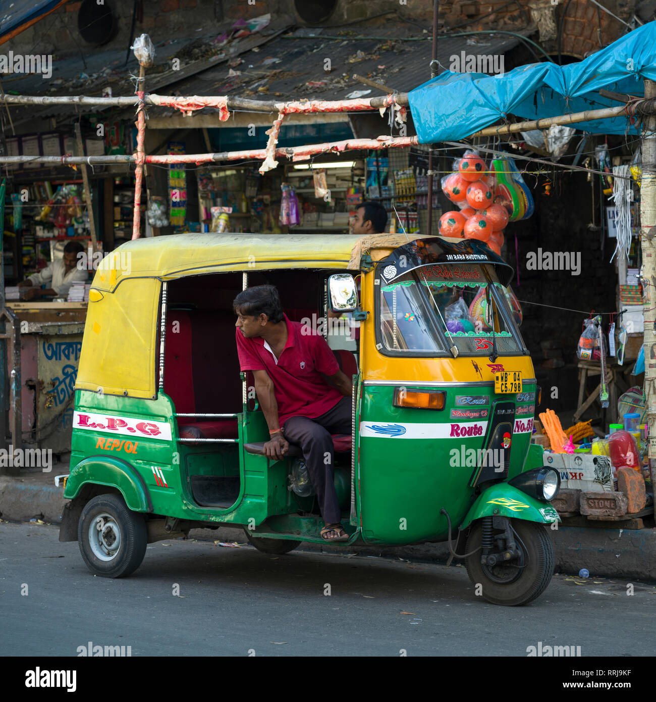 Auto rickshaw on street, Kolkata, West Bengal, India Stock Photo - Alamy