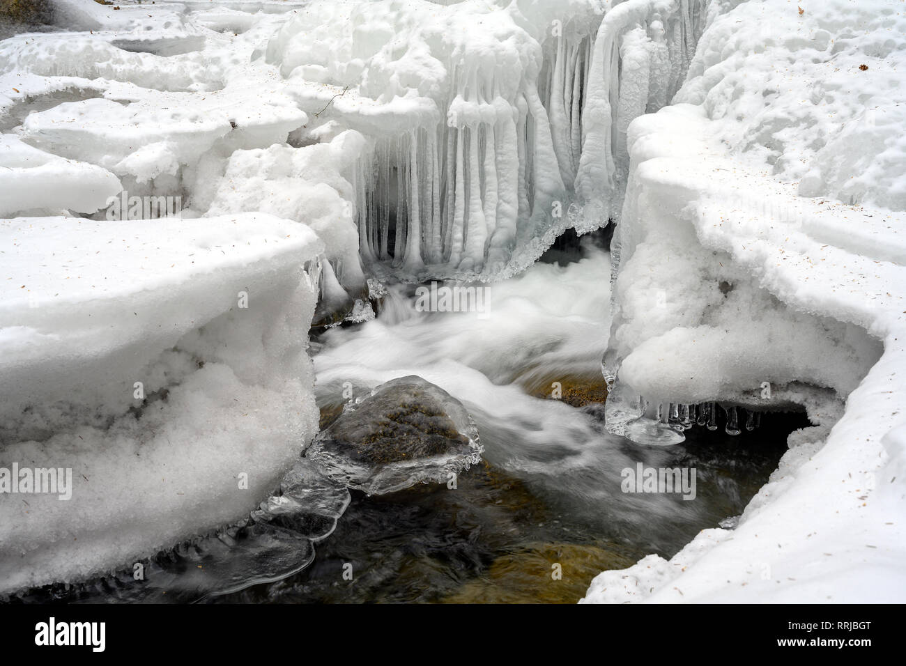 Cold surface frosting hi-res stock photography and images - Alamy