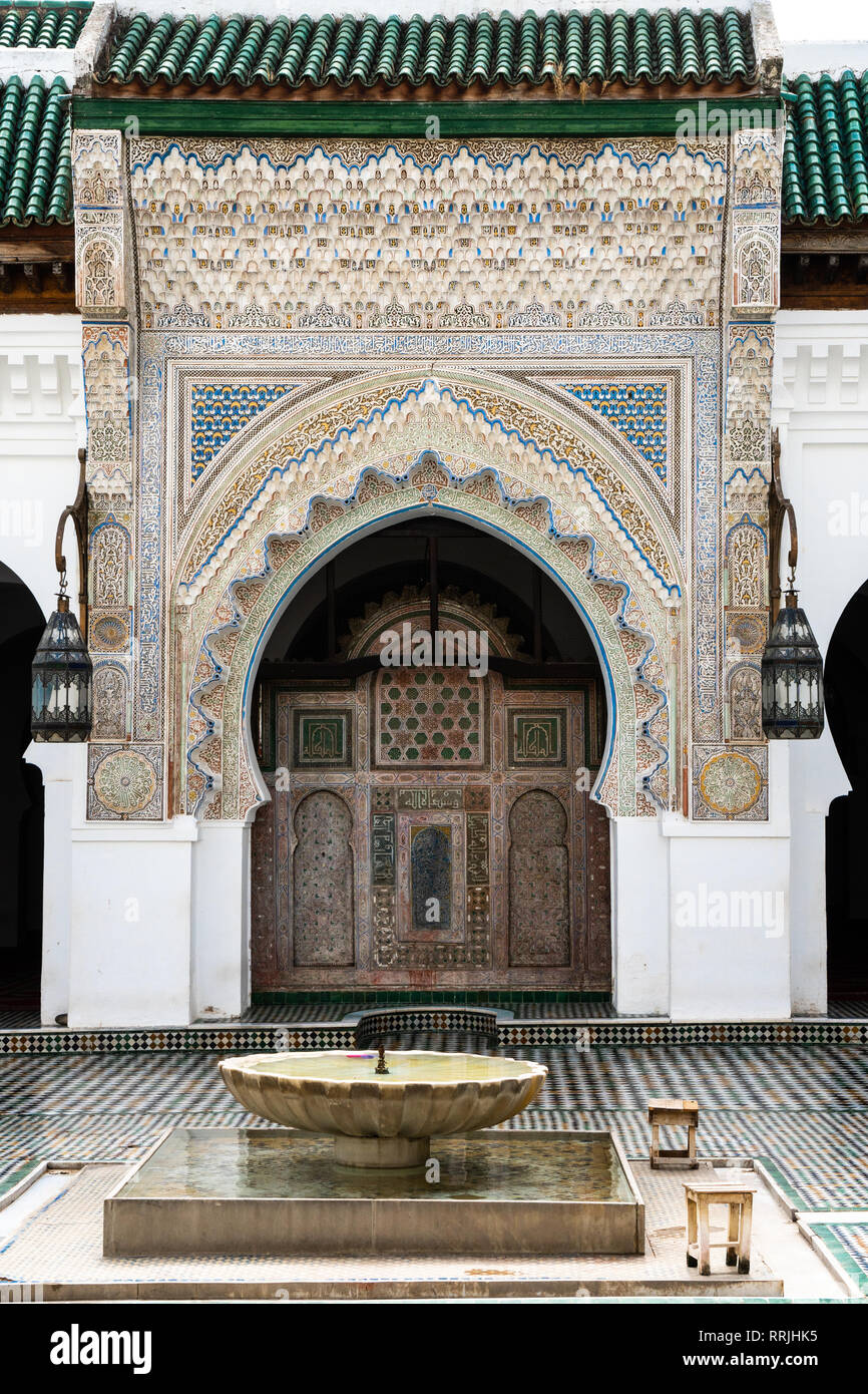 Monumental carved doorway and ablutions basin, Karaouiyine Mosque, Fez Medina, UNESCO World Heritage Site, Morocco, North Africa, Africa Stock Photo