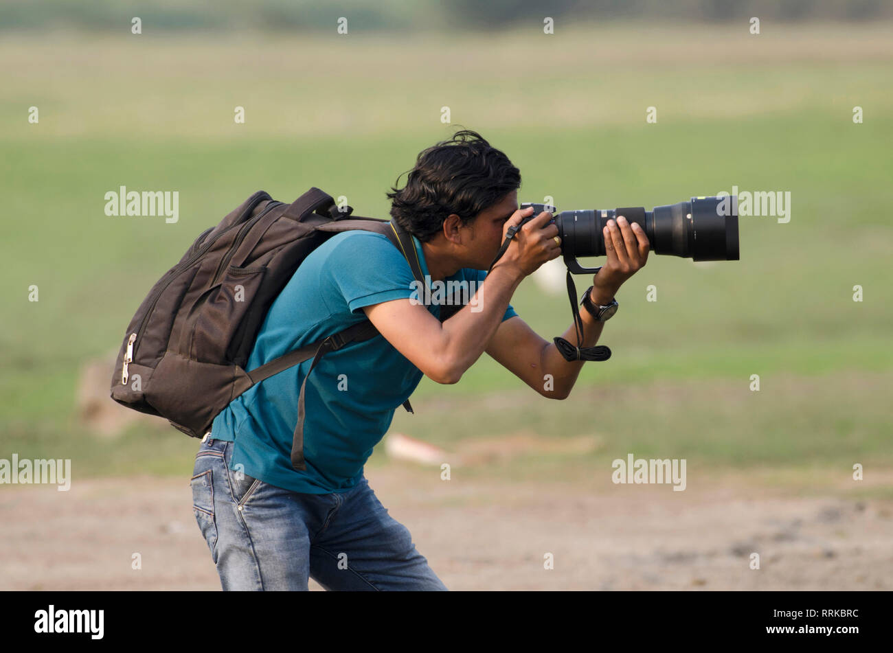 Wildlife photography equipment hi-res stock photography and images - Alamy
