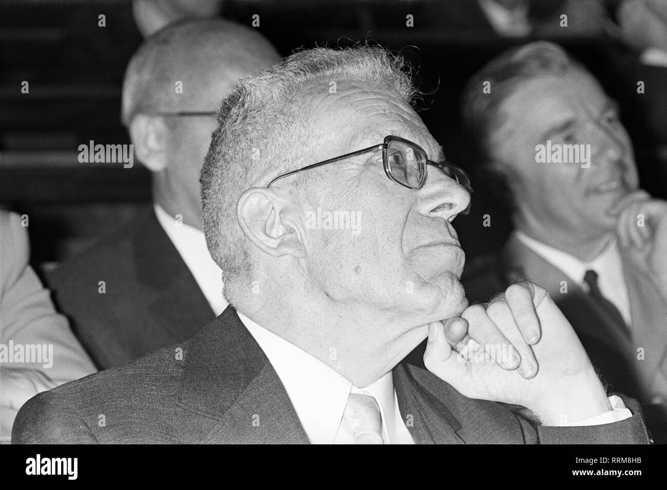 Asperger, Hans, 18.2.1906 - 21.10.1980, Austrian pediatrician and remedail teacher, portrait, at a meeting, circa 1970, Additional-Rights-Clearance-Info-Not-Available Stock Photo