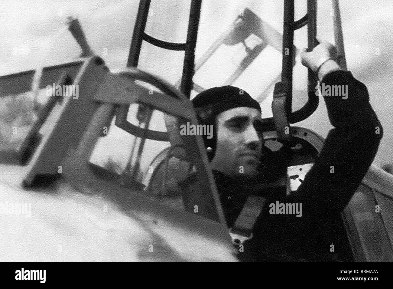Schnaufer, Heinz-Wolfgang, 16.2.1922 - 15.7.1950, German air force officer, half length, in cockpit of his Me 110, 1942 - 1945, Additional-Rights-Clearance-Info-Not-Available Stock Photo