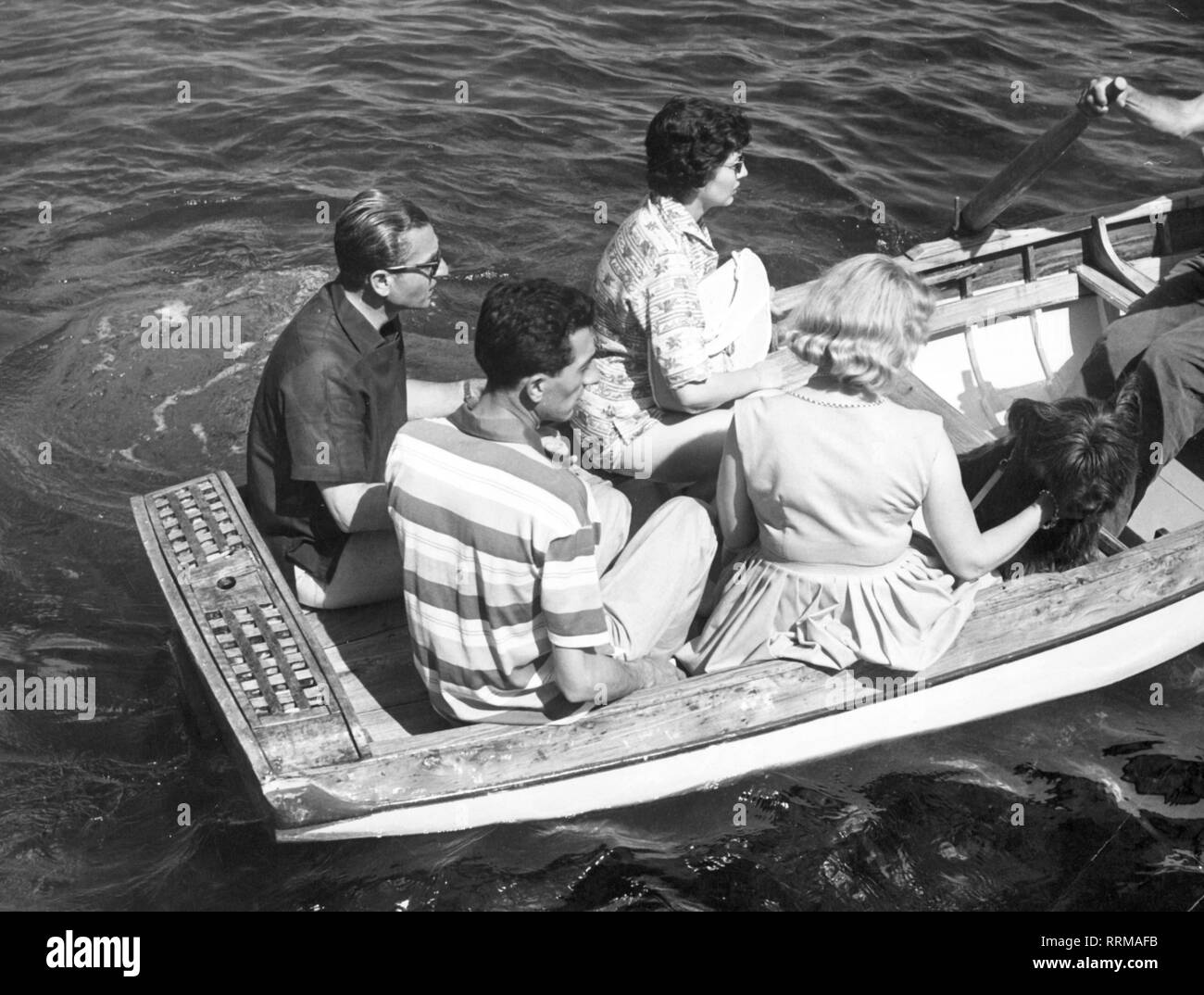 Mohammad Reza Pahlavi, 26.10.1919 - 27.7.1980, Shah of the Iran 17.9.1941 - 31.3.1979, half length, with wife Soraya in a rowboat, Capri, 19.7.1957, Additional-Rights-Clearance-Info-Not-Available Stock Photo
