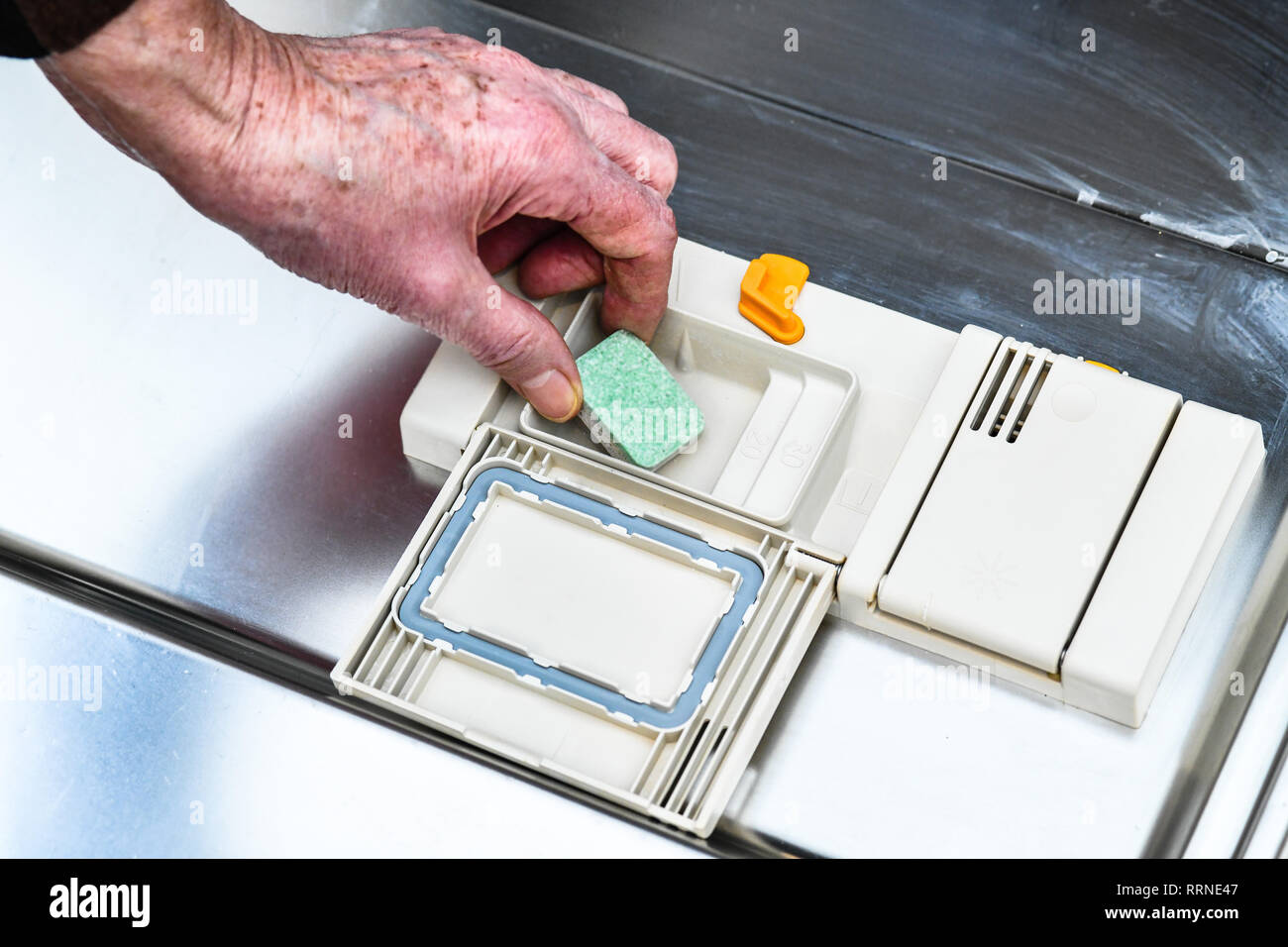 Tab., dishwasher, Tab, Geschirrspülmaschine Stock Photo Alamy