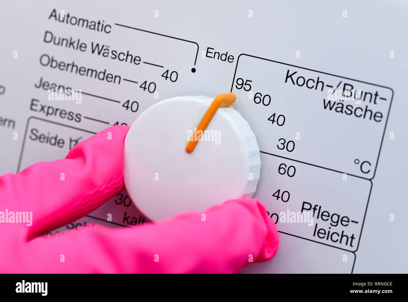 Washing machine, button, coloreds 95 degrees, cooking laundry,  Waschmaschine, Knopf, Buntwäsche 95 Grad, Kochwäsche Stock Photo - Alamy