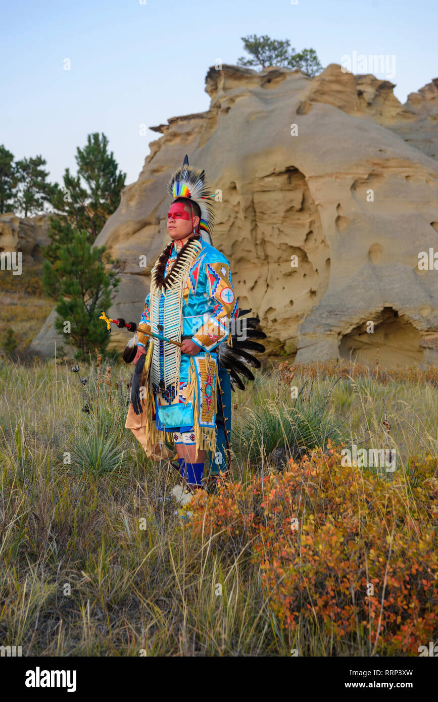 Plains indian warrior hi-res stock photography and images - Alamy