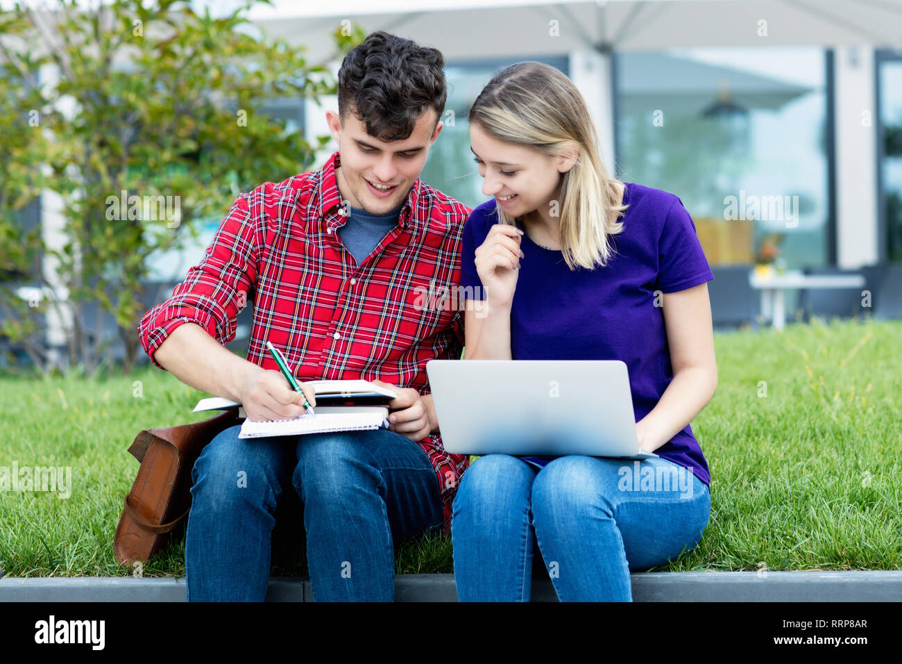 Learning foreign language hi-res stock photography and images - Alamy