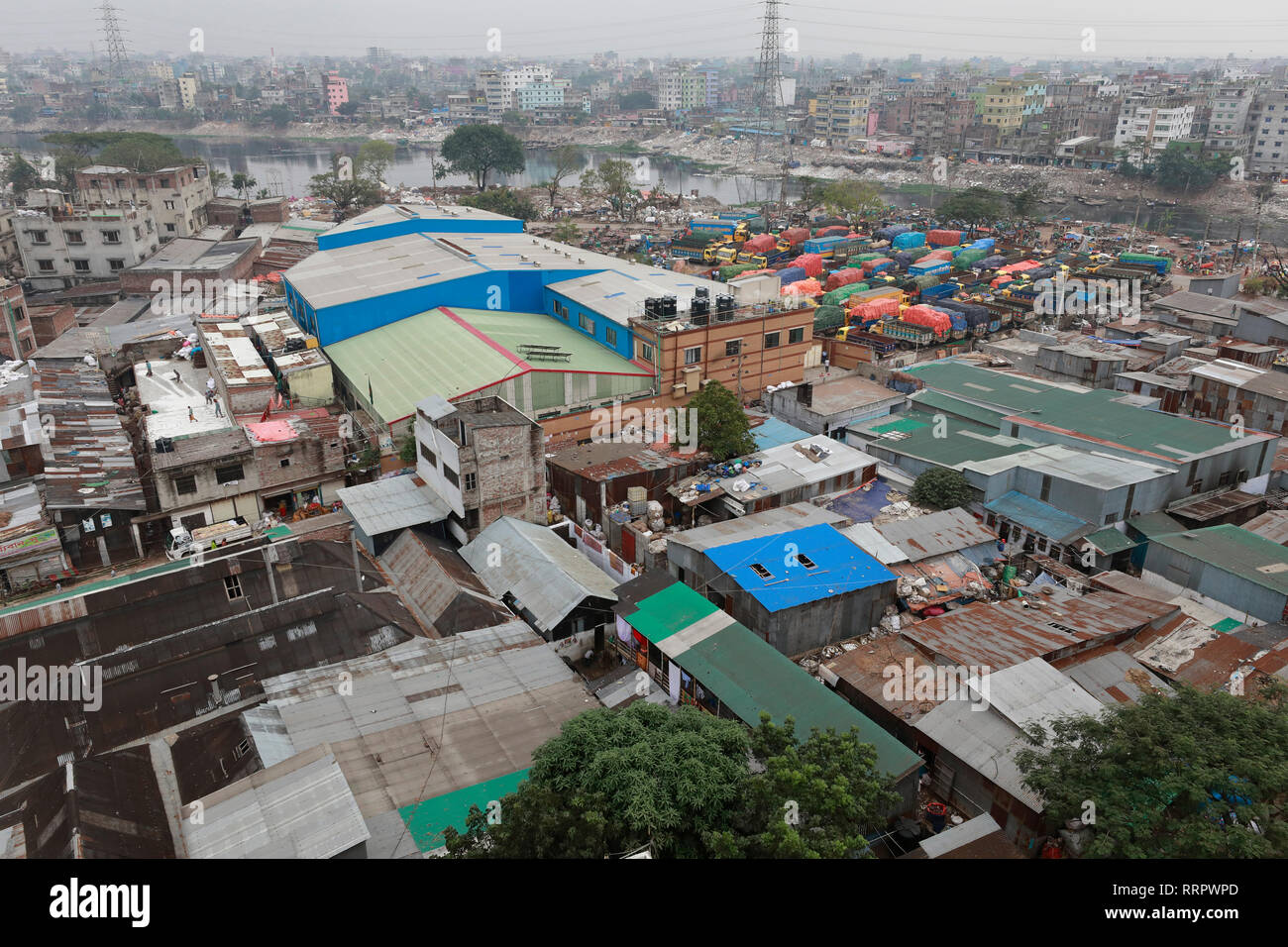Dhaka, Bangladesh - February 26, 2019: A view of the Dhaka Metropolitan city Lalbagh area Dhaka. A city of over 15 million people, appears to be bursting at the seams. It presents, almost everywhere, a spectacle of squalor, shanty dwellings, awful traffic congestion, shortage of basic utility services, lack of recreation sites or natural parks and playgrounds, unclean air, intrusion of commercial establishments and manufacturing into residential areas, etc. Credit: SK Hasan Ali/Alamy Live News Stock Photo