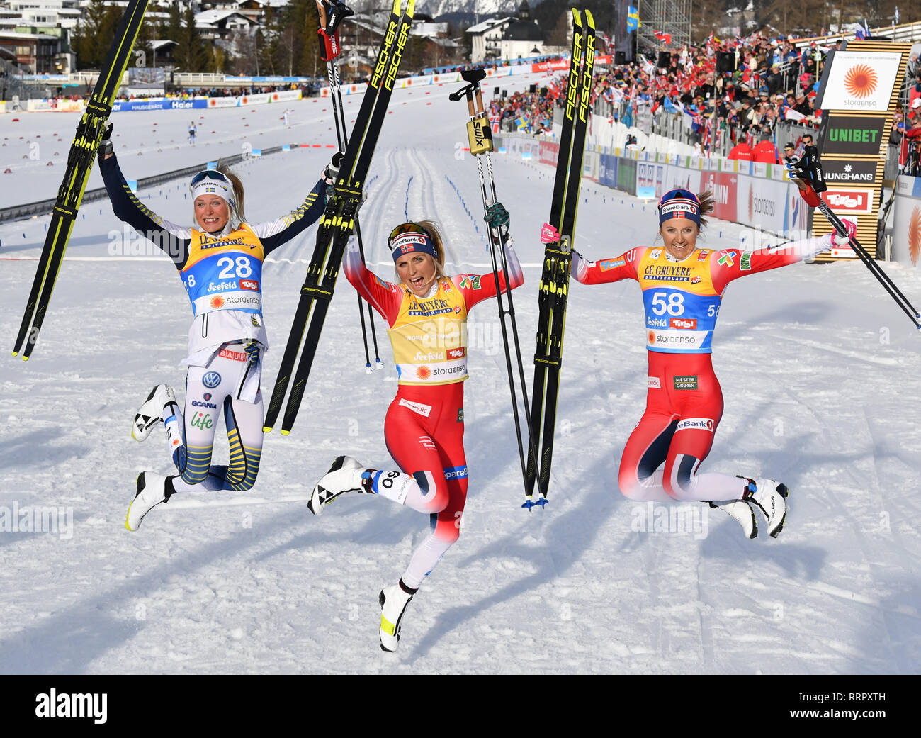 Seefeld Austria 26th Feb 2019 Nordic Skiing World Championship Cross Country Skiing 10 Km Classic Ladies Therese Johaug M From Norway Cheers With Ingvild Flugstad Oestberg R From Norway And Frida Karlsson From