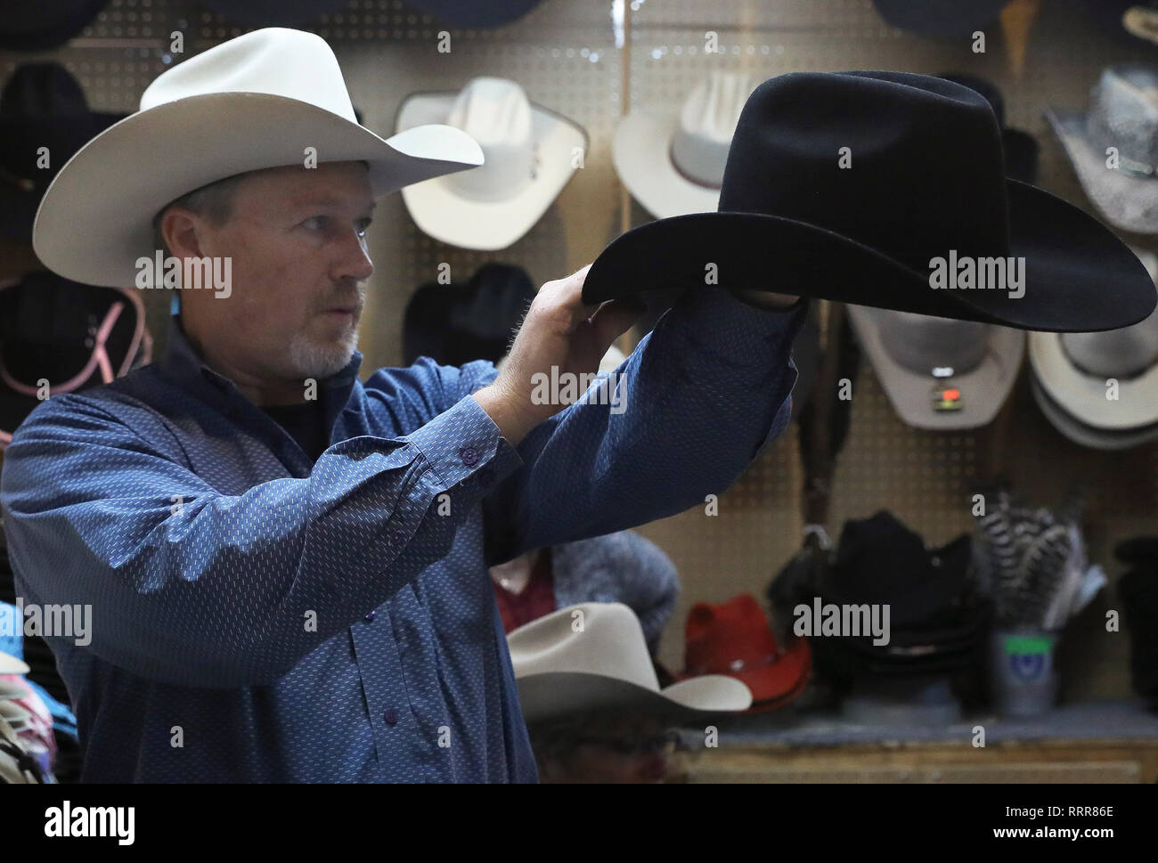 Yellowstone fans embrace 'cowboy couture,' support hatmakers