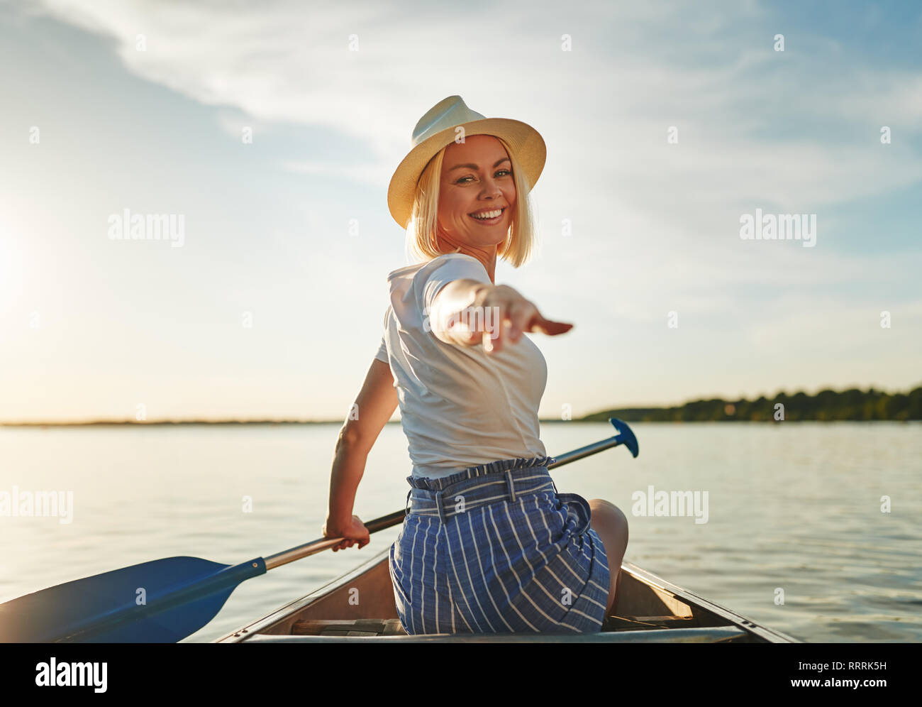 Hand paddling hires stock photography and images Alamy