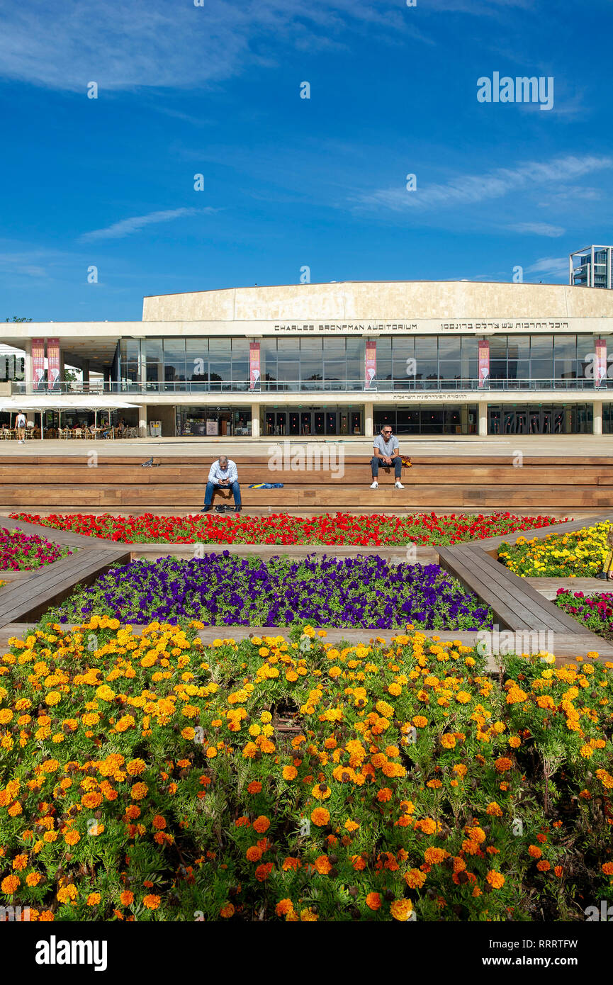 Colourful flower garden at HaBima square, Tel Aviv. In the background, Charles Bronfman Auditorium Stock Photo