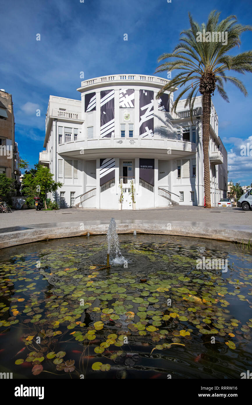 The recently restored Beit Ha’ir museum and cultural centre, Bialik Square, Tel Aviv Stock Photo