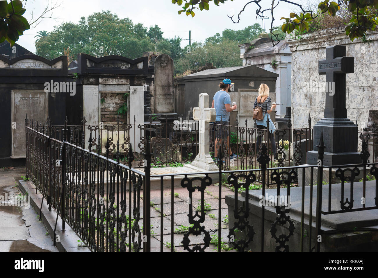 Lafayette Cemetery New Orleans, view of tourists visiting Lafayette Cemetery No.1 in the Garden District of New Orleans, Louisiana, USA Stock Photo