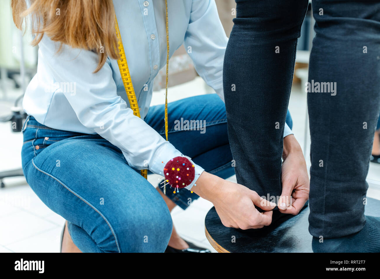 Tailoring shop hi-res stock photography and images - Alamy