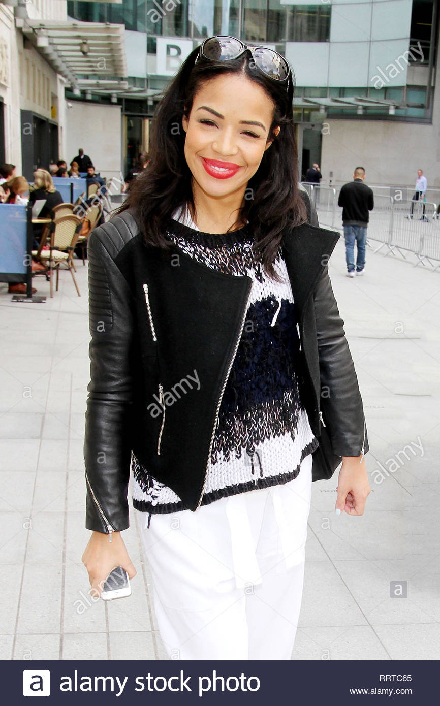 Usa Only London Uk English Tv And Radio Presenter Sarah Jane Crawford Smiles Cheerfully As She Makes Her Way Out Of The Bbc Studios In London Usa Only London Uk English Tv And Radio Presenter Sarah Jane Crawford Smiles Cheerfully As She Makes Her Way Out Of The Bbc Studios In London