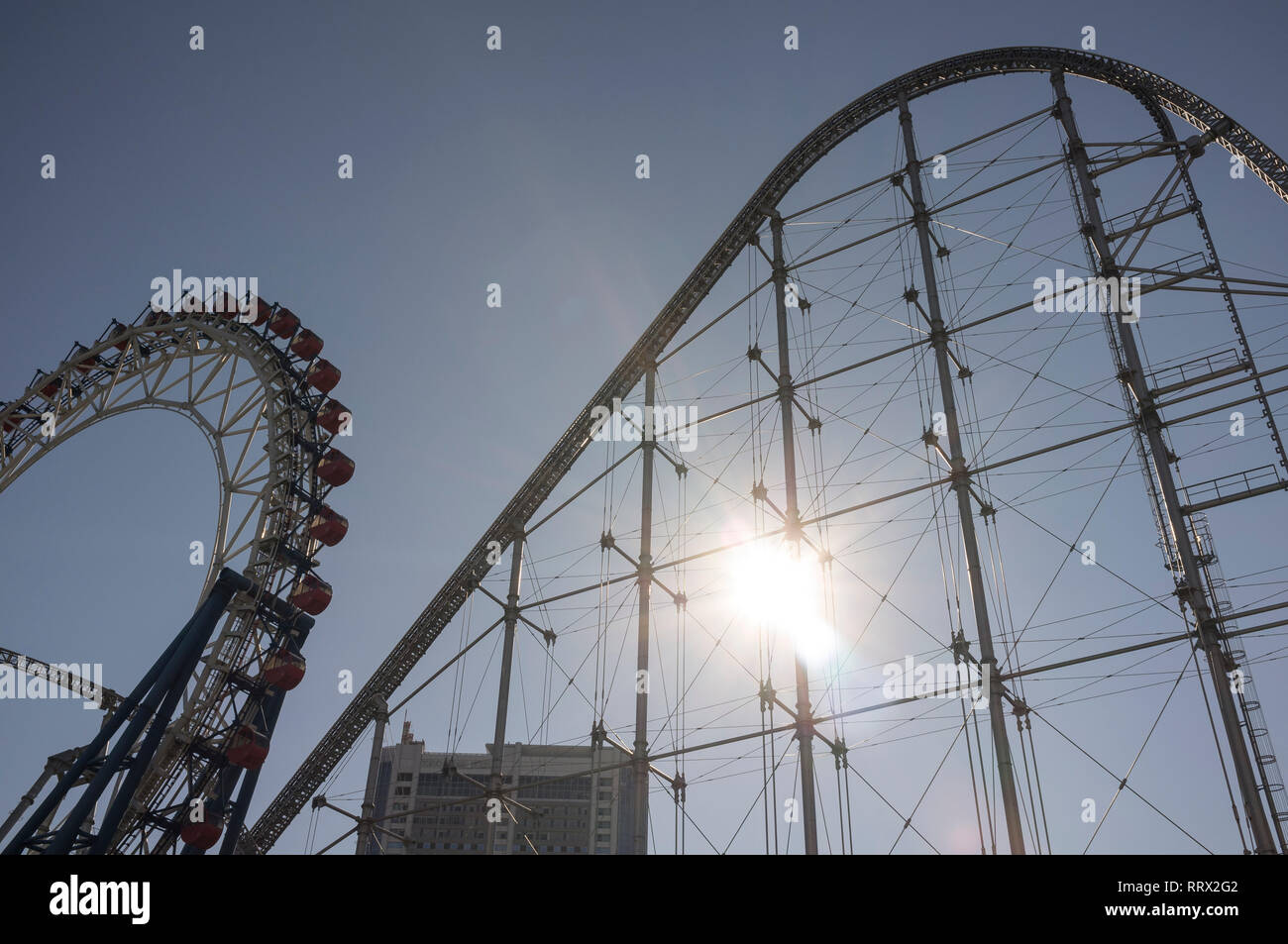 Rides and rollercoasters at the Tokyo Dome City Attractions amusement park, Tokyo, Japan Stock Photo