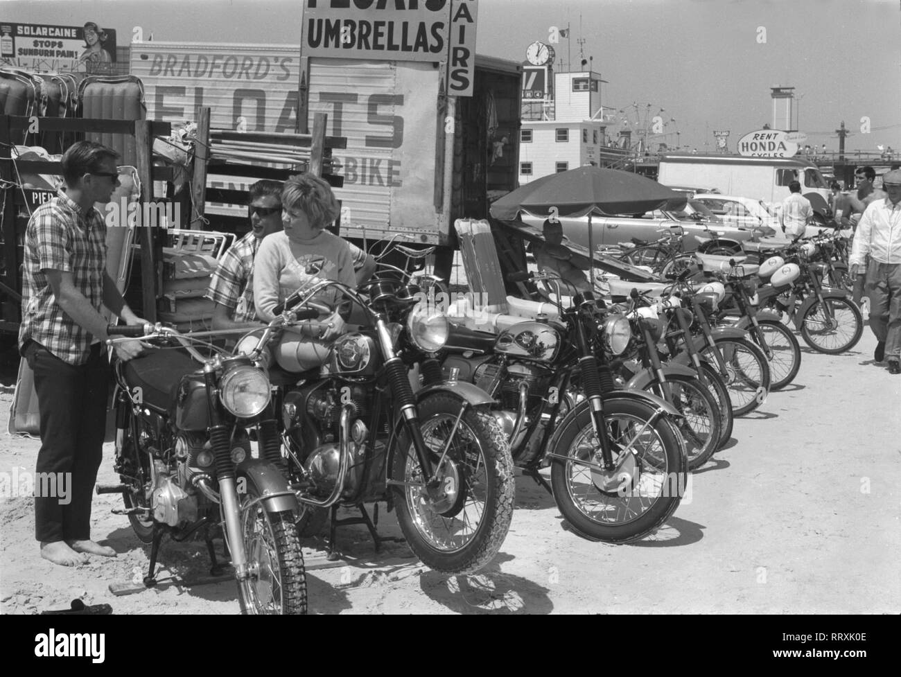 Motorbikes Black and White Stock Photos & Images - Page 2 - Alamy